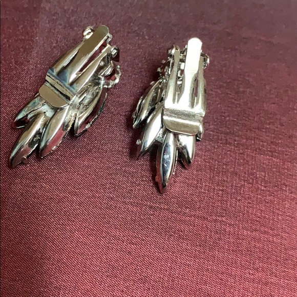 Vintage clip earrings/pin set green rhinestones❣️ - Picture 5 of 6